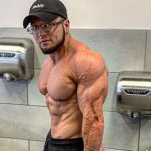 Meet your Posher, Samuel